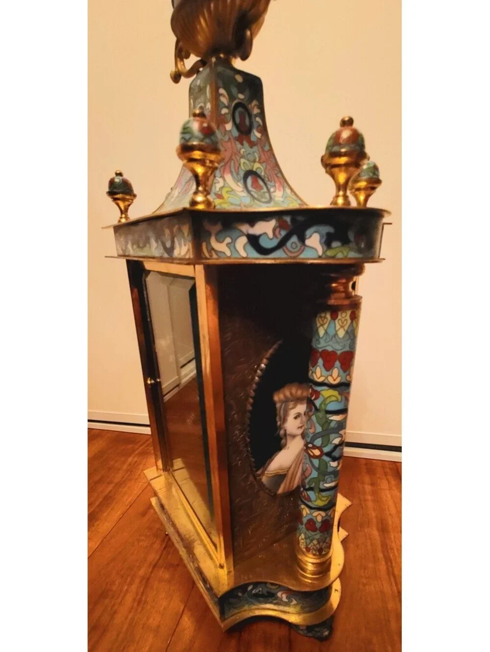 Chinese cloisonne Antique Decorative Brass and Enamel Clock with Columns